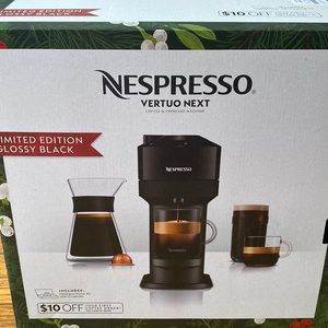 BRAND NEW nespresso vertuo next rose gold